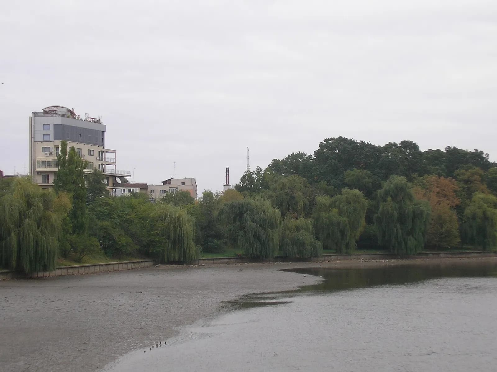 Lake Băneasa: the 40-Hectare Lake on the Colentina and the Planned Lakeside Promenade