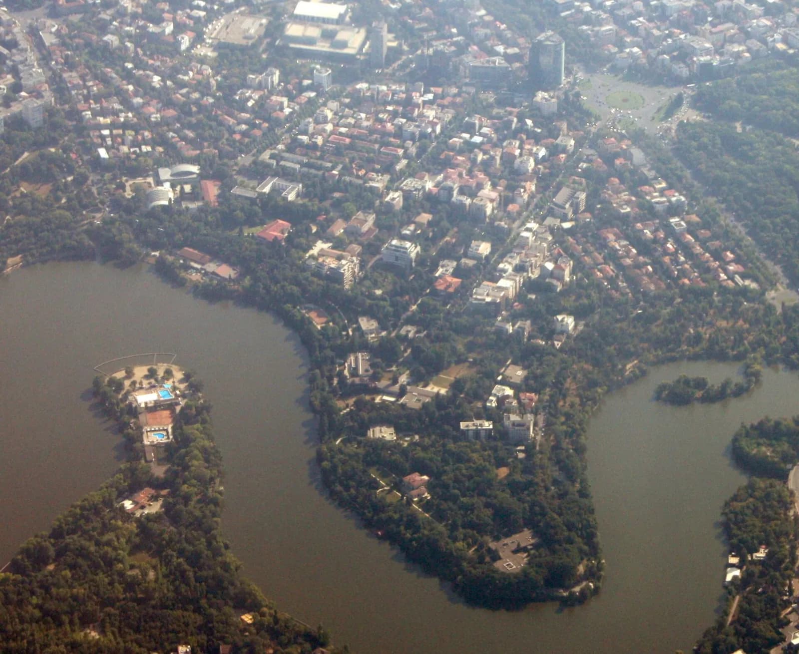 Primăverii: the Villa Neighborhood Born from the Bordei Subdivision and the Nomenklatura Years