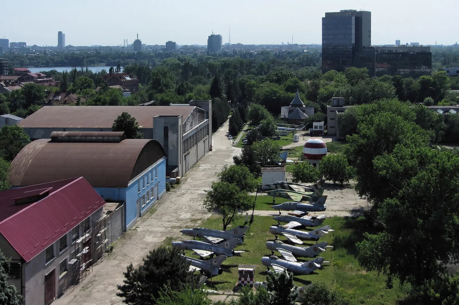 Șoseaua Fabrica de Glucoză (literally “Glucose Factory Road”): the 2018–2020 works to widen it to four lanes